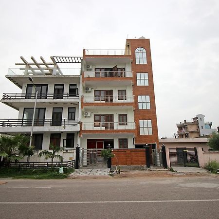 Oyo 9192 Hotel Raghav Residency Noida Exterior foto